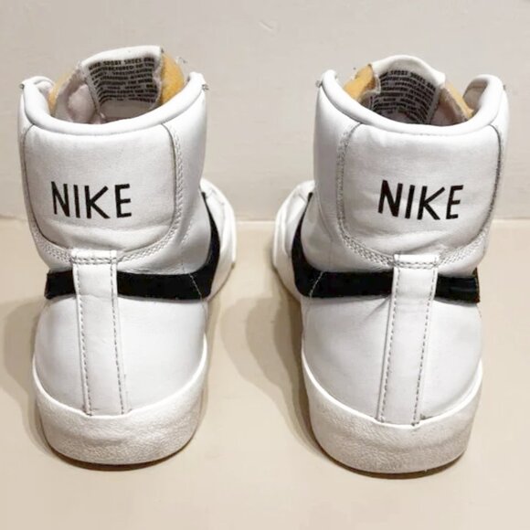 Nike Blazer Mid '77 Sneakers | Size: W 9 / M 7.5 - Picture 4 of 5